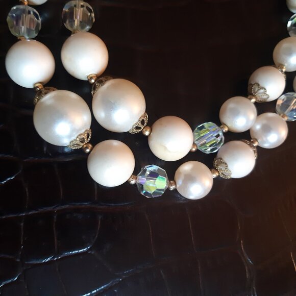 1960s 15" Lisner Faux Pearl & Aurora Borealis Crystal Vintage Necklace - Picture 8 of 16
